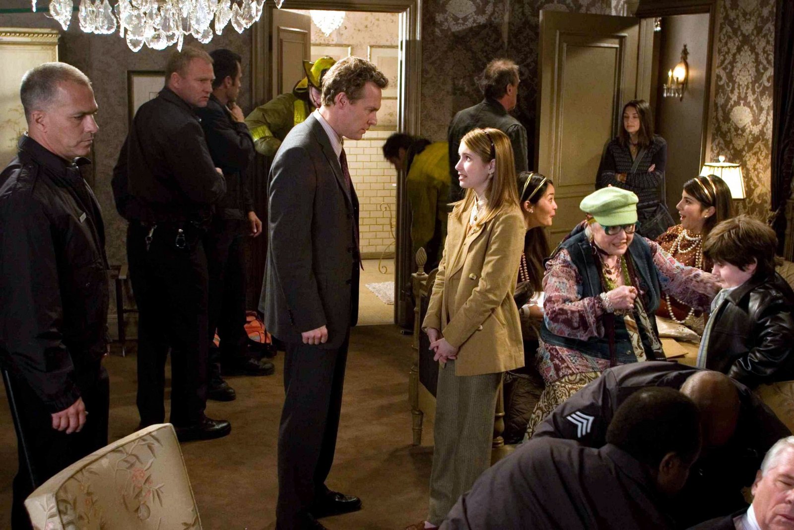 Emma Roberts as Nancy Drew, Tate Donovan as Carson Drew, Josh Flitter as Corky Veinshtein, Pat Carroll as Landlady, Daniella Monet as Inga Veinshtein, Kelly Vitz as Trish, Rachael Leigh Cook as Jane Brighton and Marshall Bell as John Leshing